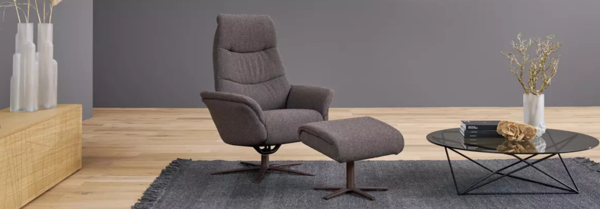 Himolla Fabric Manual Recliner Chairs